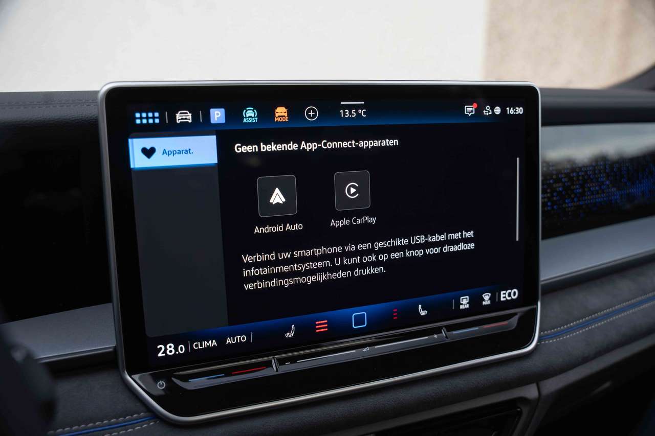 Volkswagen Tayron eHybrid R-LINE/PANO/IQLIGHTS/HUD/H&K/ACC/360/TREKH — foto 20 van 25