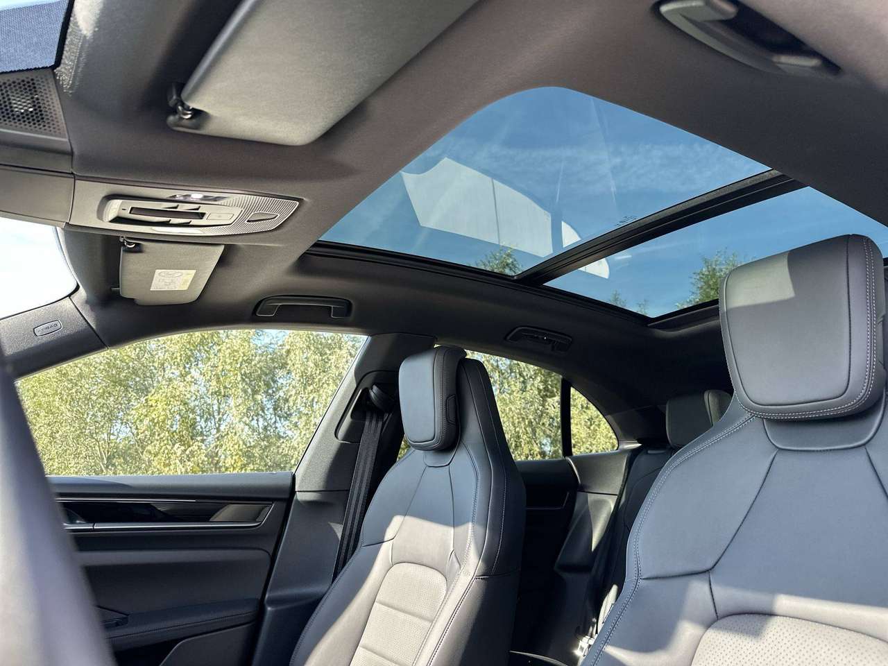 Porsche Macan ELECTRIC Trekhaak Pano Dak 22" RS Spyder  Bose Sportdesignpakket — foto 14 van 19