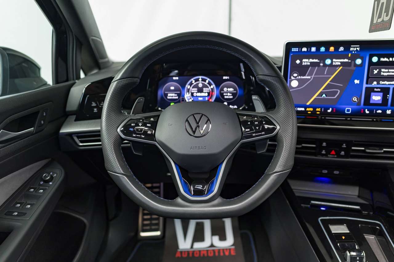 Volkswagen Golf R 4-MOTION|BLACK EDITION|AKRAPOVIC|PANO|ALCANTARA|ZETELVERW.|SFEERVERL.|IQLIGHTS|GARANTIE|ACC|LA|CAMERA| — foto 21 van 25