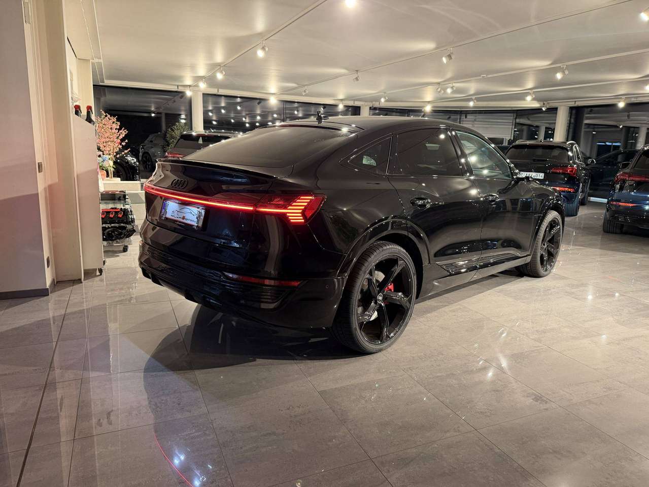 Audi Q8 e-tron SOLD BIJ GARAGE VRIENS YVES BV!!!! — foto 21 van 24