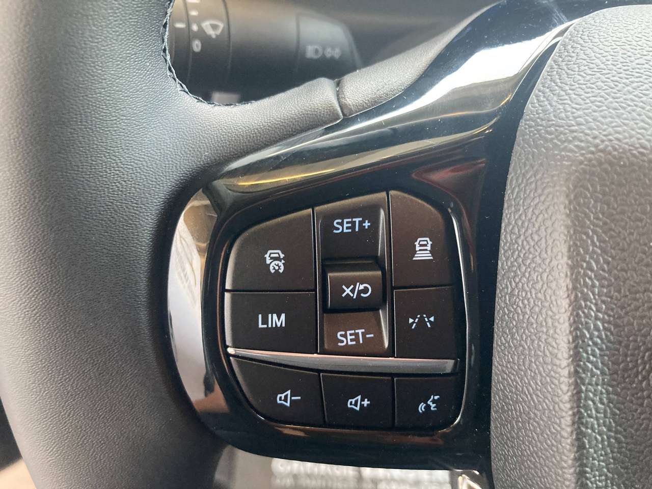 Ford Transit Custom MULTI-USE L2 SPORT PHEV 5 ZIT NIEUW OKM 45400+BTW — foto 15 van 22