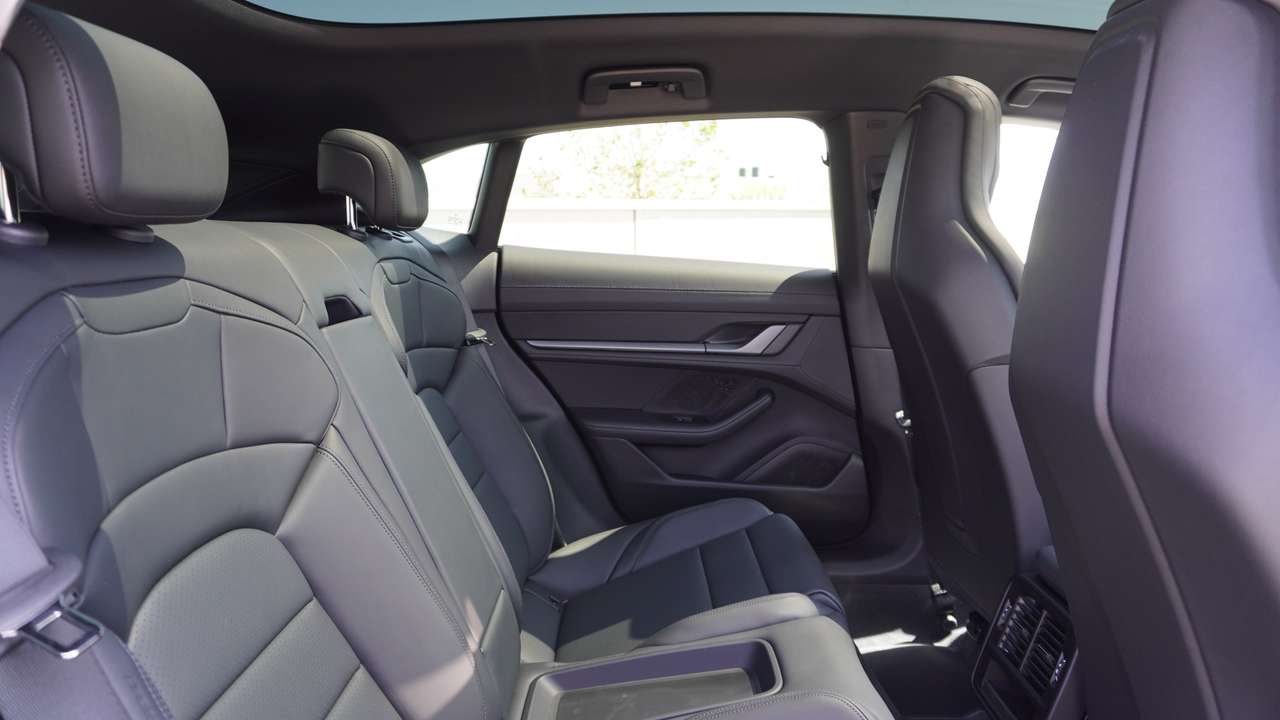 Porsche Taycan 4 CT/-10%!!/21"/LEDER/MEMO/PPBatt+/PASM/LUCHT — foto 15 van 16