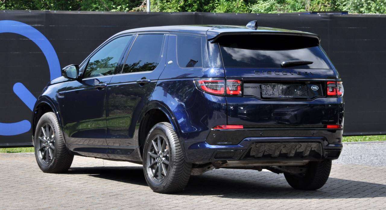 Land Rover Discovery Sport SPORT 4WD R DYNAMIC VERWARMD STUUR VERWARMDE ZETELS V+A CARPLAY ELEKTRISCHE ZETELS — foto 3 van 12