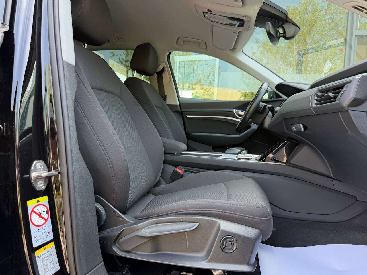 Audi e-tron 50 QUATTRO GPS CAMERA CARPLAY ELEKKOFFER VERWARMDE ZETELS — foto 9 van 18