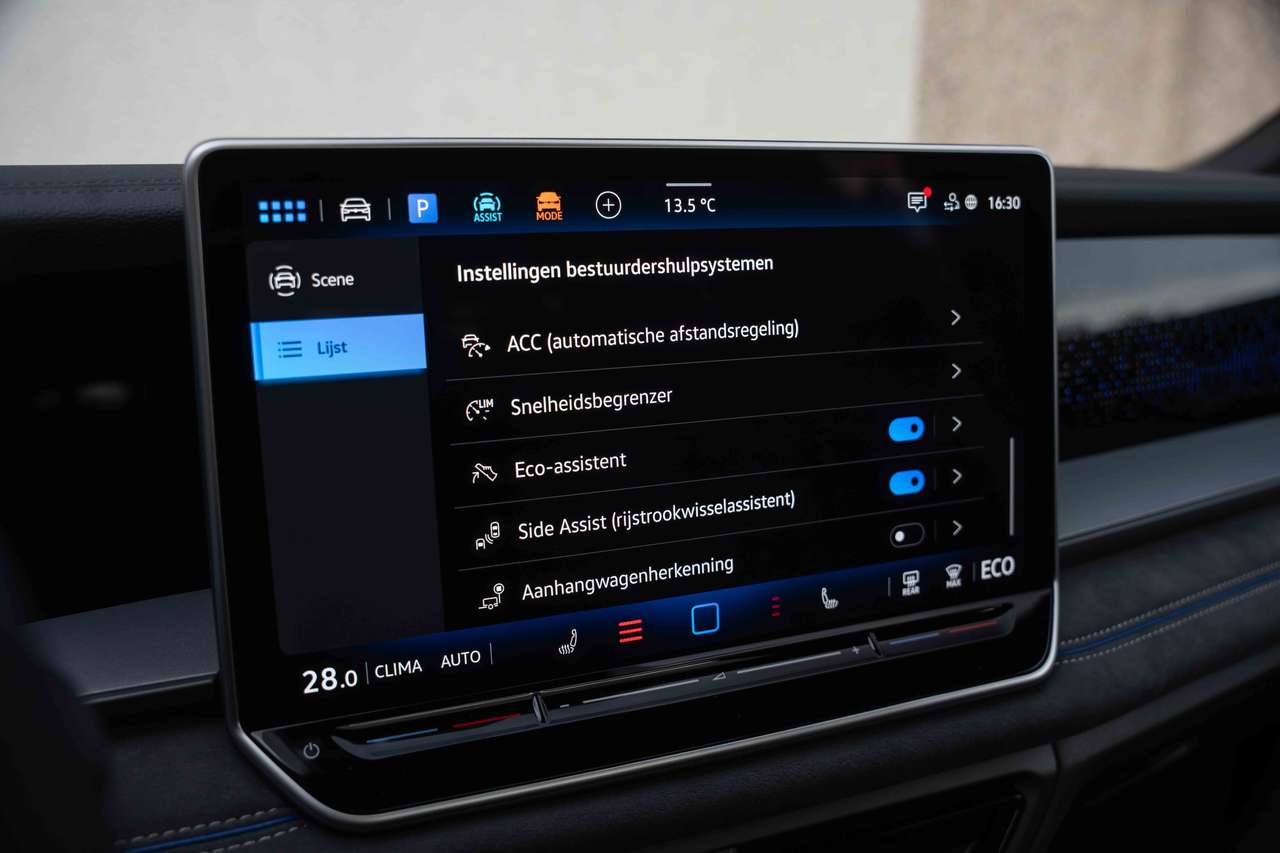 Volkswagen Tayron eHybrid R-LINE/PANO/IQLIGHTS/HUD/H&K/ACC/360/TREKH — foto 23 van 25