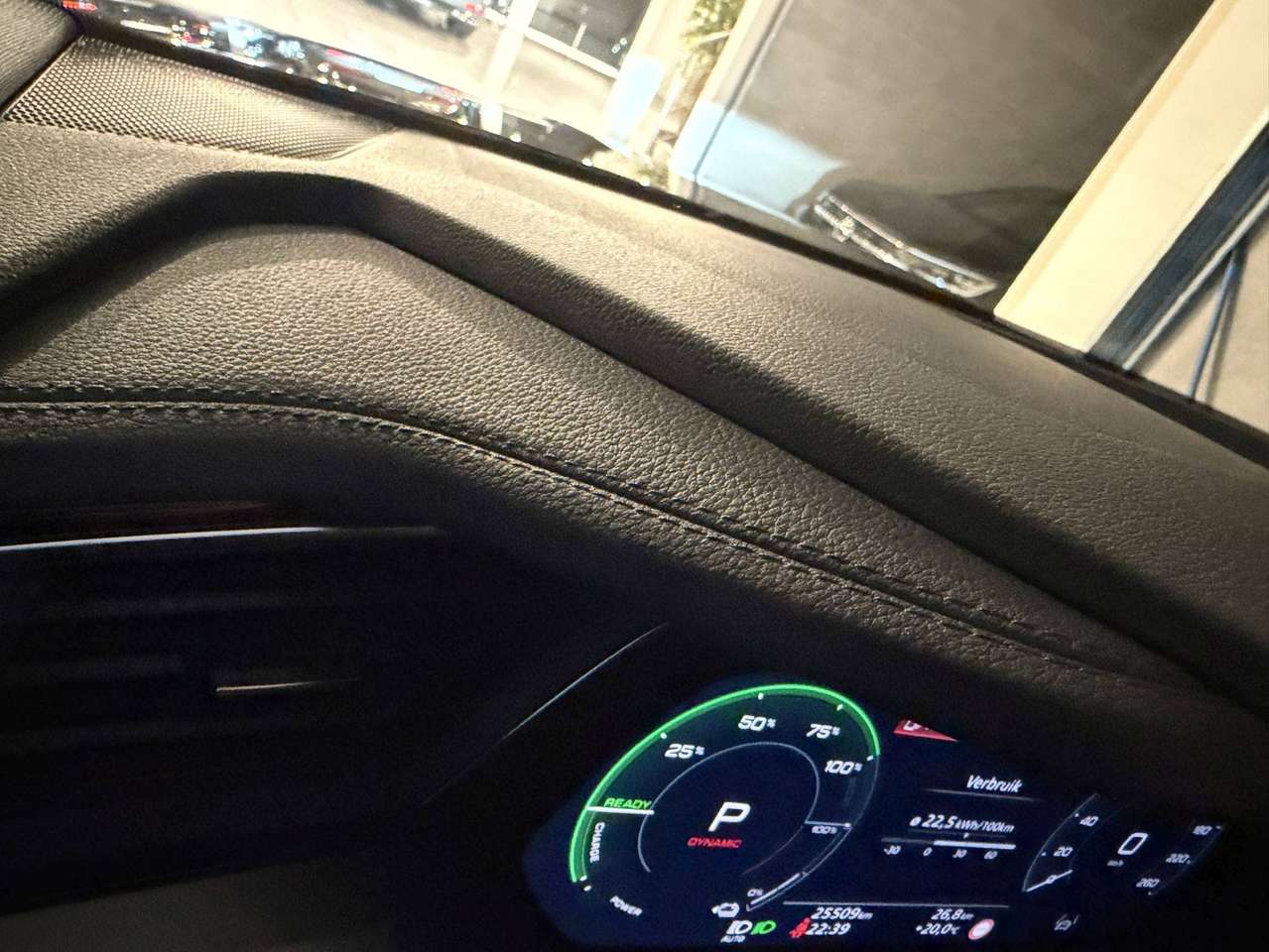 Audi Q8 e-tron SOLD BIJ GARAGE VRIENS YVES BV!!!! — foto 12 van 24