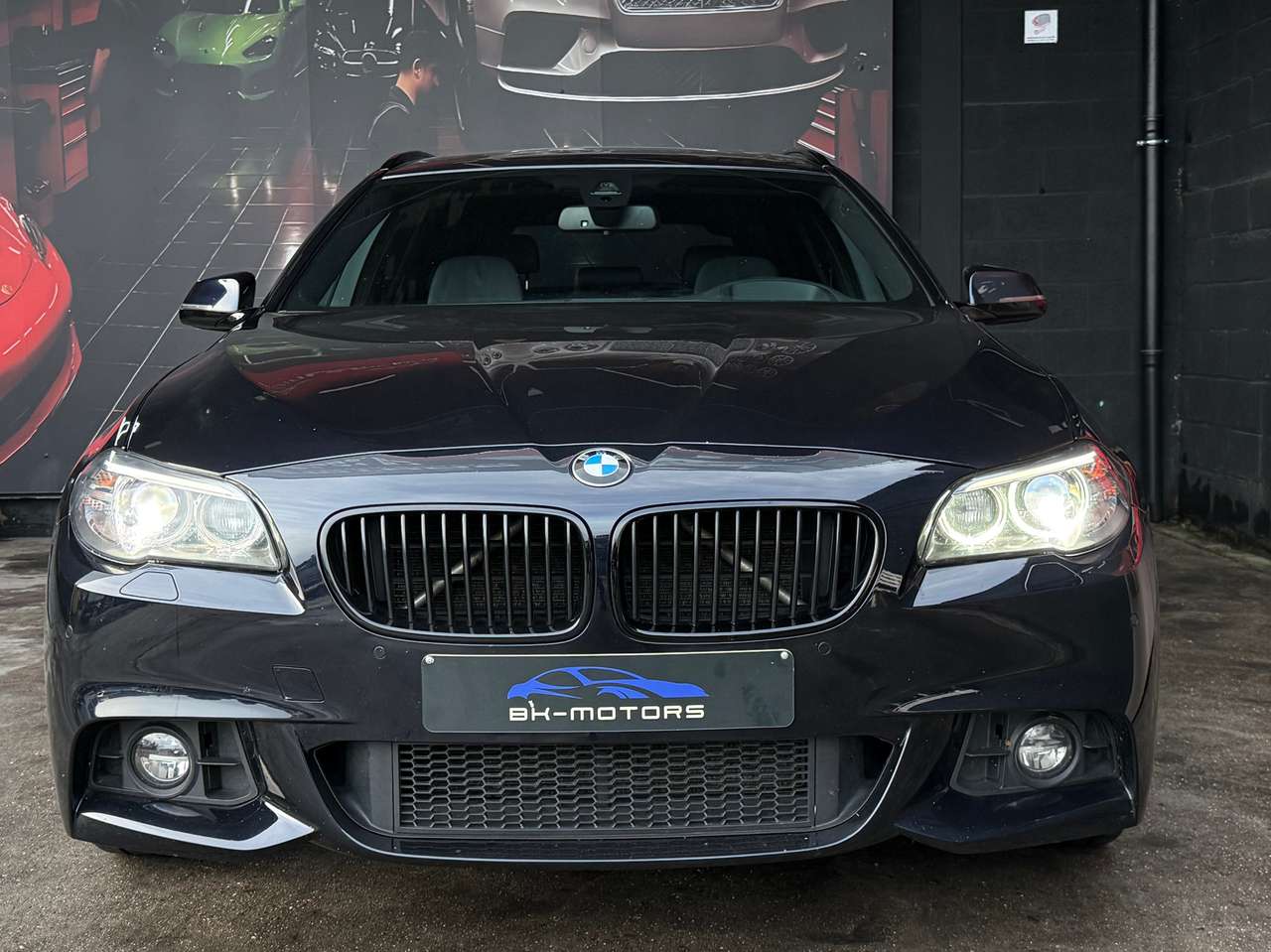 BMW 520 Touring 520 dXA M Sport Pakket XDRIVE — foto 2 van 25