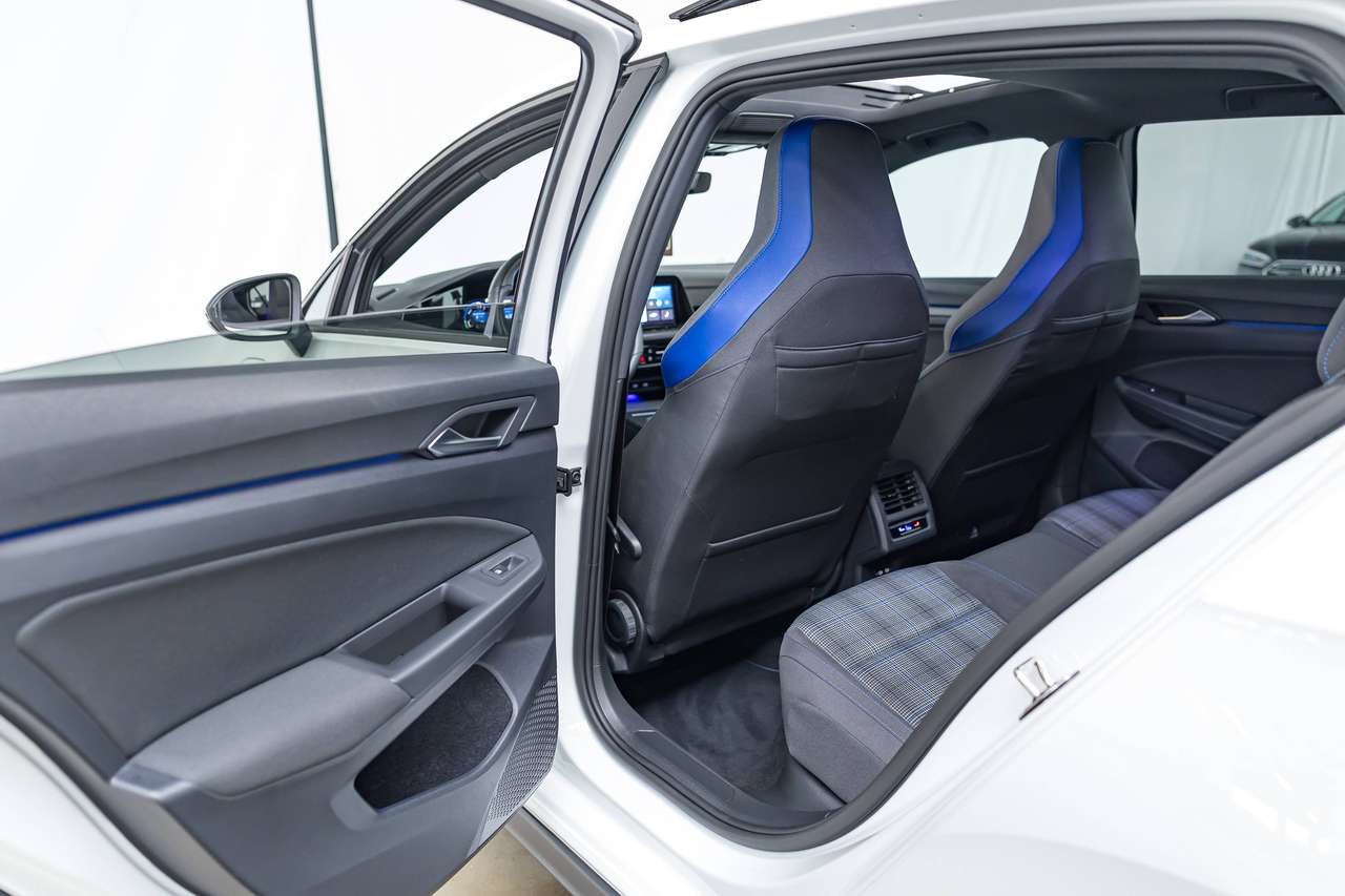 Volkswagen Golf GTE PANO|KEYLESS|STOELVERW.|SFEERVERL.|LA|ACC| — foto 12 van 25
