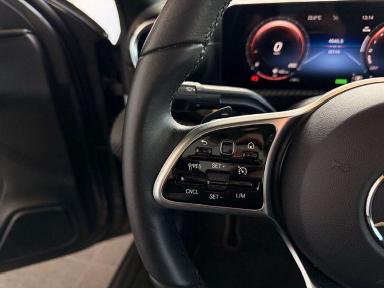 Mercedes-Benz A 250 250 PLUG-IN HYBRID AUTOMAAT+OPEN DAK-60000KM!!!! — foto 13 van 23