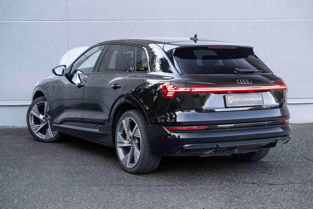 Audi e-tron 55 Quattro S-LINE/MATRIX//BLACKEDITION/94%SOH/PANO/NACHTZICHT/B&O/HUD/360° — foto 7 van 25