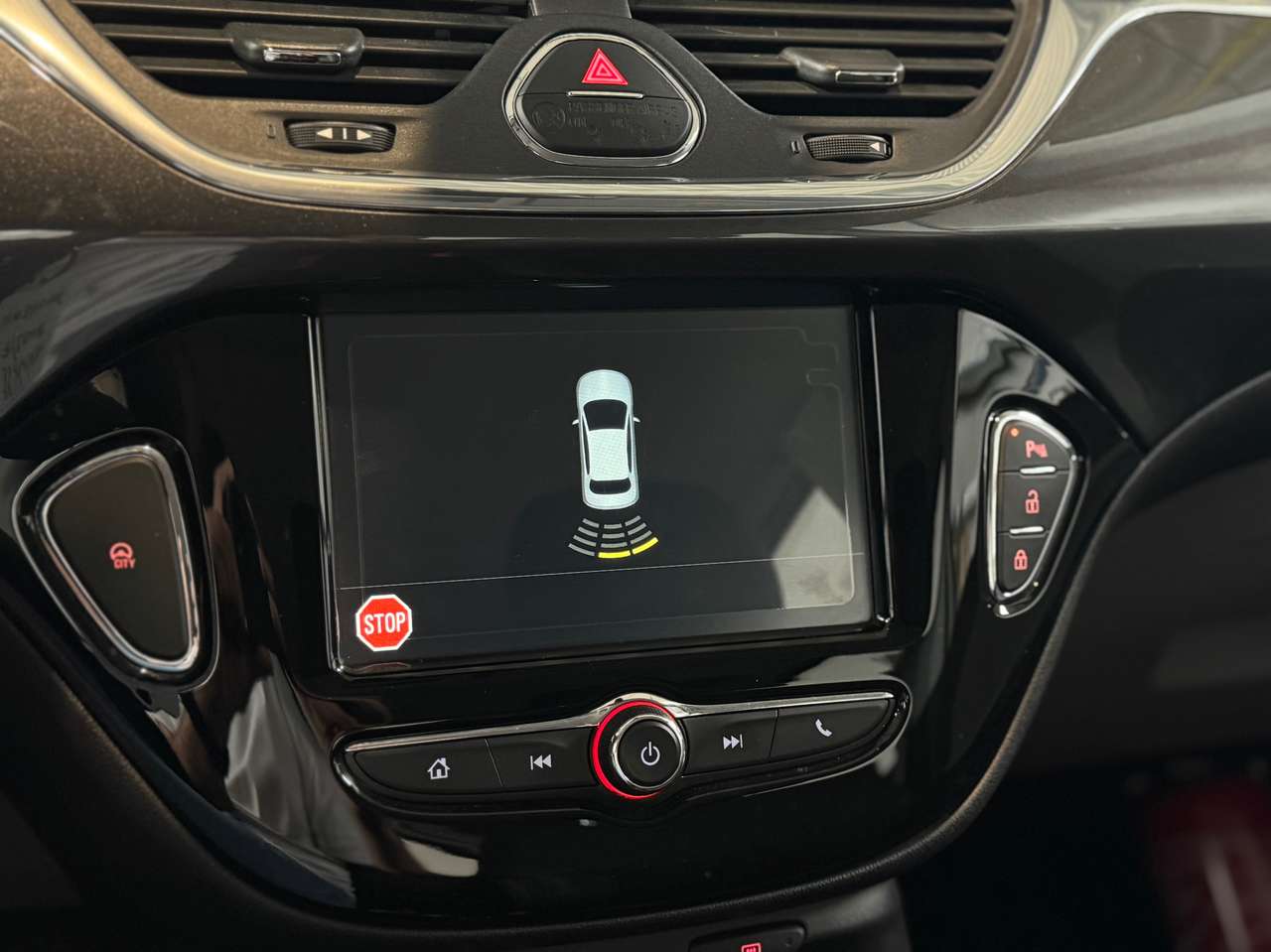 Opel Corsa 1.2i Enjoy met 12 maanden garantie! — foto 9 van 14