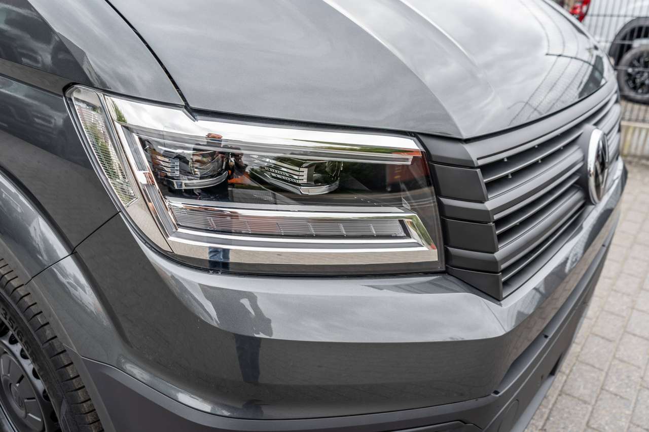 Volkswagen Crafter 35 L3H3 2.0TDI RWD - Automaat- Trekhaak 3500kg / Navigatie/ Camera/ LED - 5j Warranty - 45.300ex — foto 18 van 20