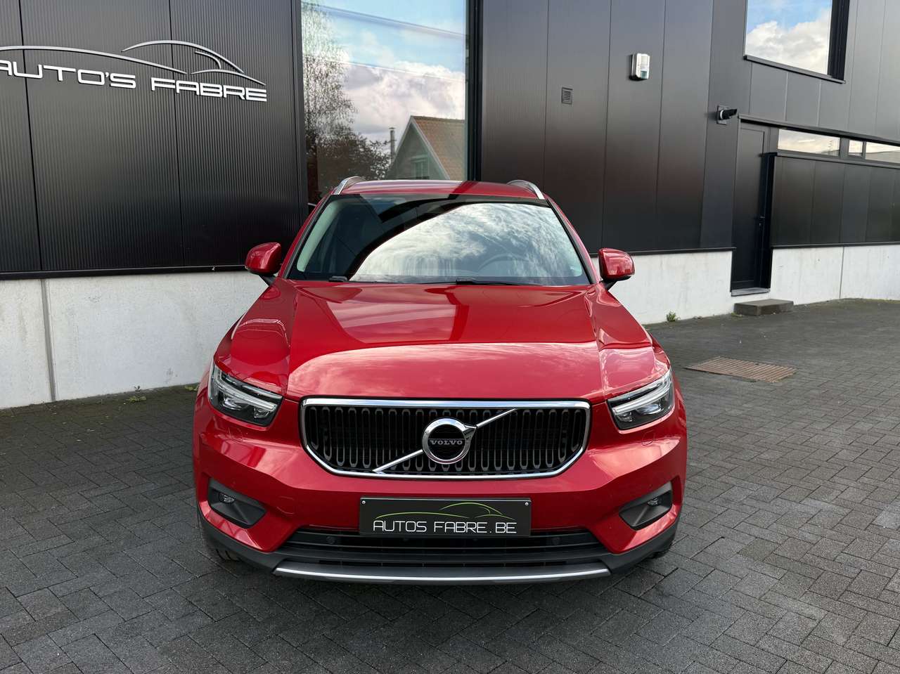 Volvo XC40 1.5 T5 PHEV Plug in Electric / Benzine Inscription Expression — foto 2 van 18