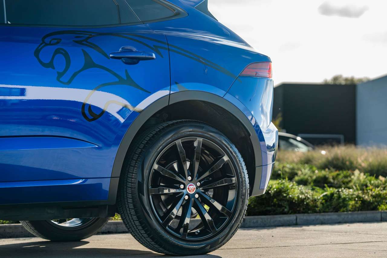 Jaguar E-Pace R-DYNAMIC-LED*PANO*MERIDON* — foto 10 van 25