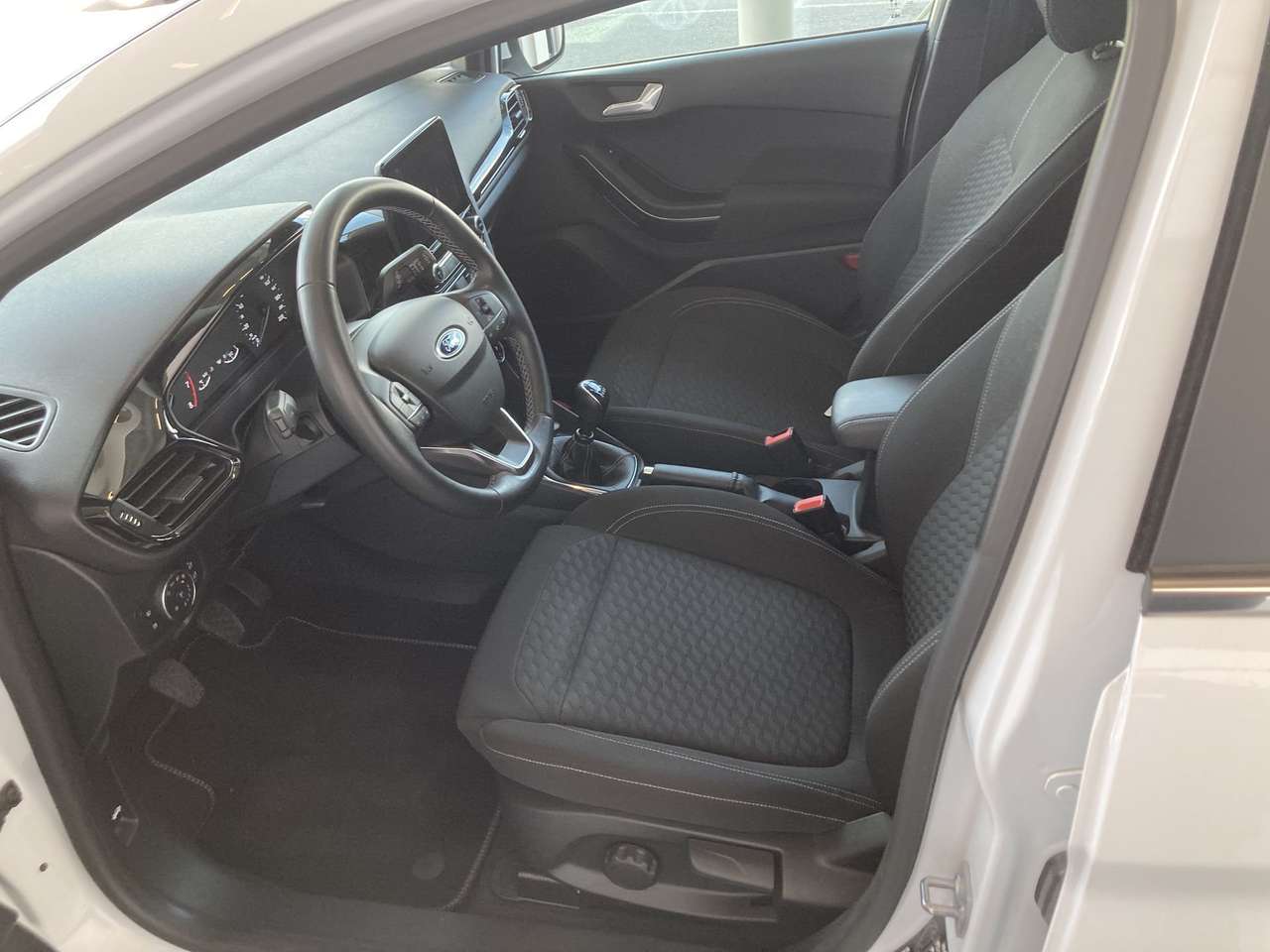 Ford Fiesta TITANIUM 125PK BENZINE   ADAPTIEVE CC — foto 10 van 22