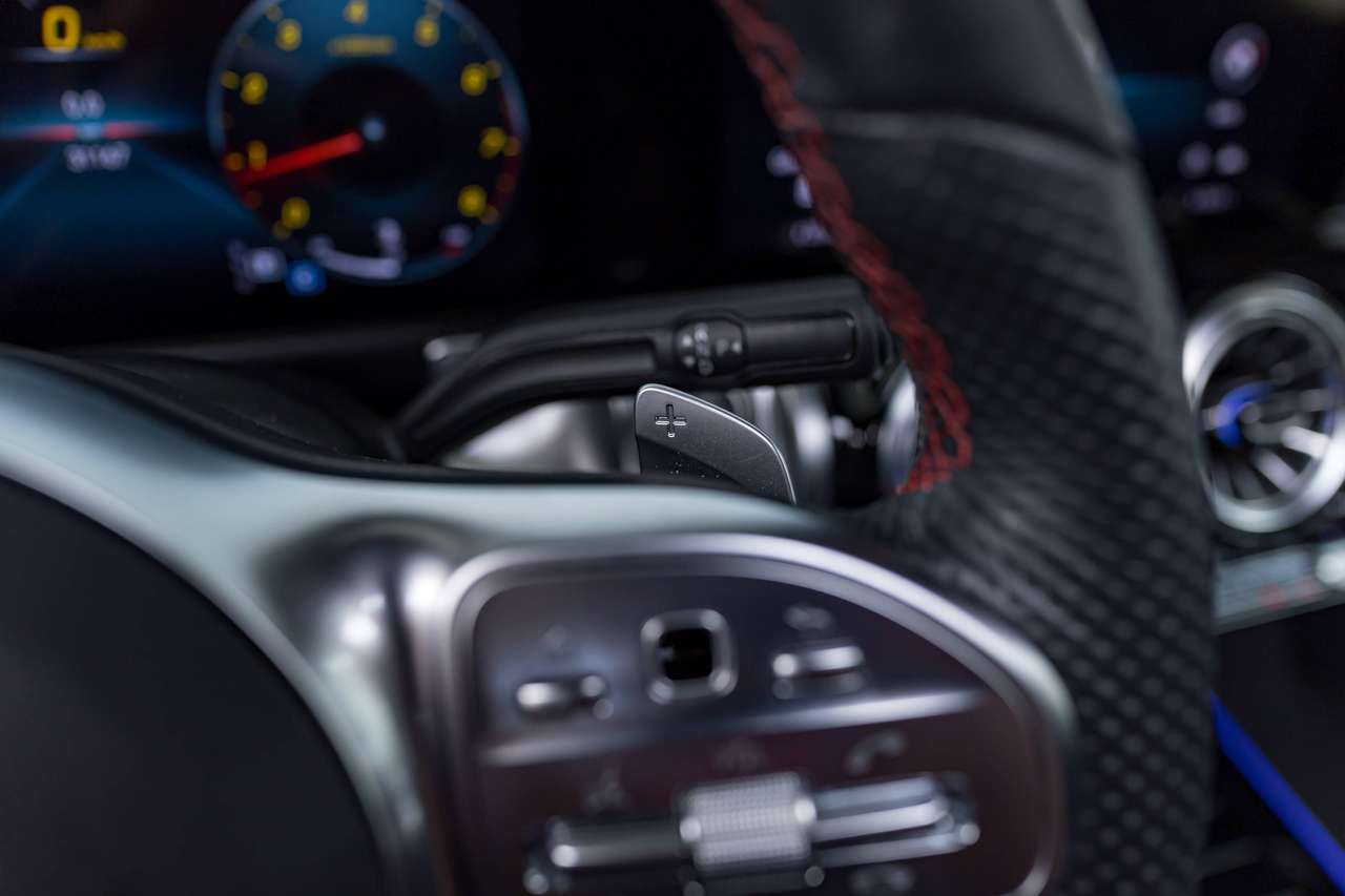 Mercedes-Benz GLB 180 AMG Line|CARBON|PANO|360°|HEAD-UP|SFEERVERL.|ZETELVERW|KEYLESS|ACC|LA|GARANTIE| — foto 25 van 25