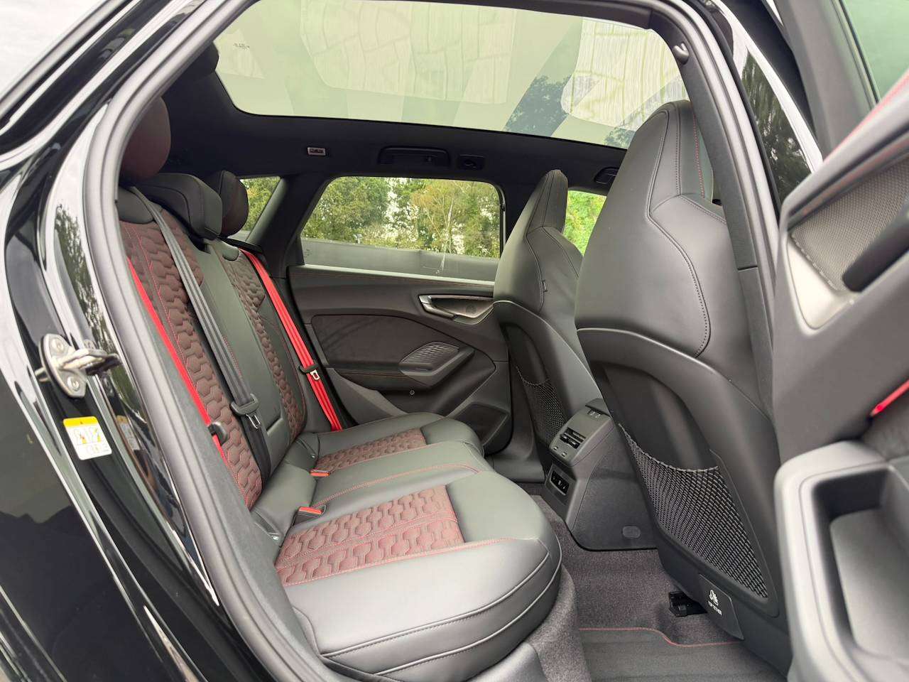 Audi RS5 AVANT BESCHIKBAAR TECH PRO SPORTPACK KERAMISCHE REMMEN PANORAMA GEKOELDE ZETELS MASSAGE B&O 360° CAM — foto 12 van 25