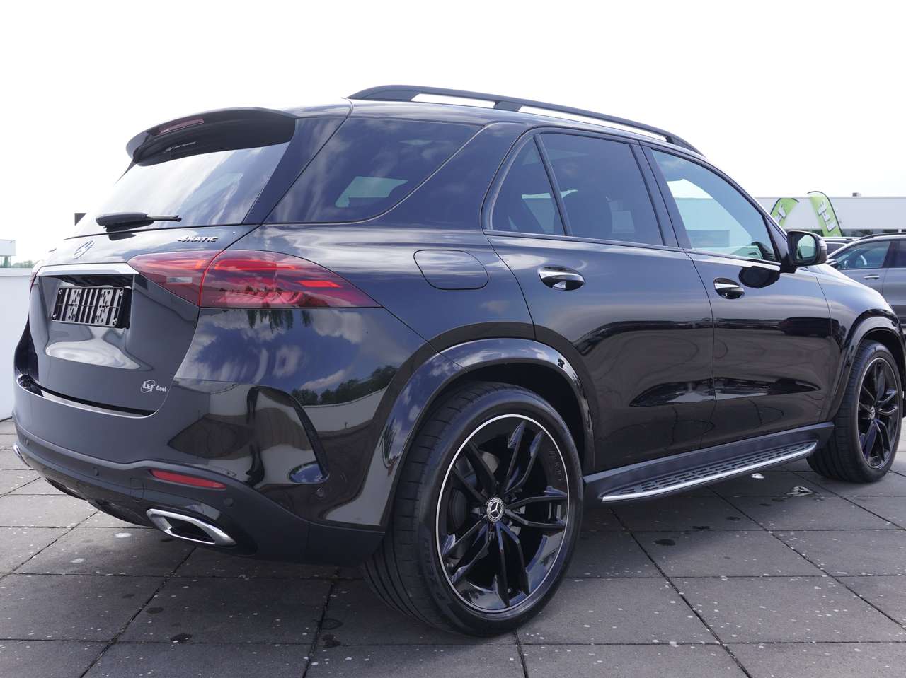 Mercedes-Benz GLE 350 de 4M AMG/21gr Co2/BURMESTER/KEYLESS/NIGHTPAK/22" — foto 3 van 18
