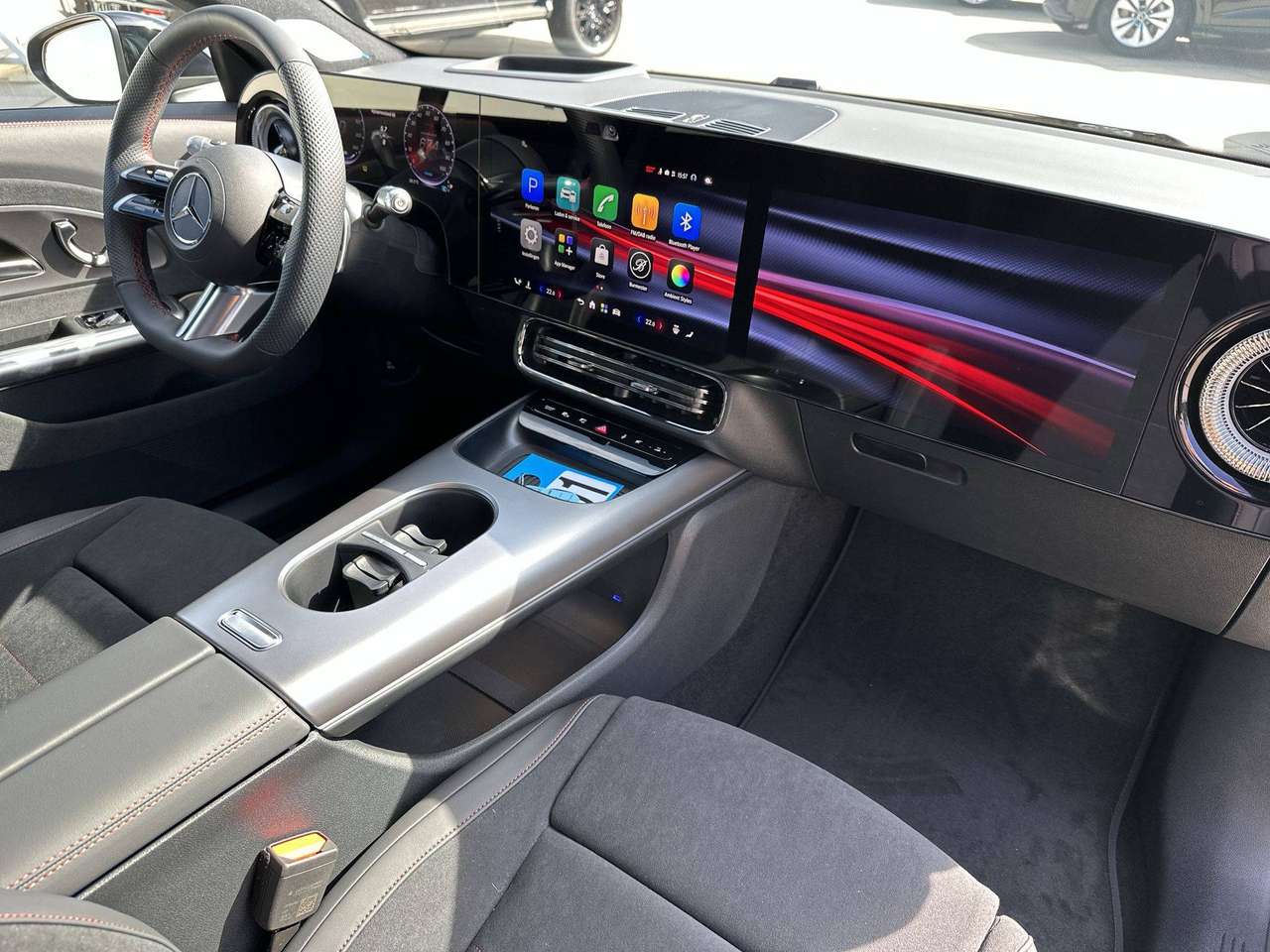 Mercedes-Benz CLA 250 + ELECTRIC AMG Line Head-up 19" Premium Plus pakket — foto 18 van 19