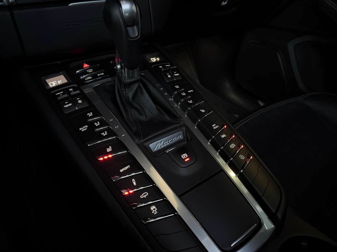 Porsche Macan Macan GTS 3.0 V6 Bi-Turbo PDK — foto 16 van 24