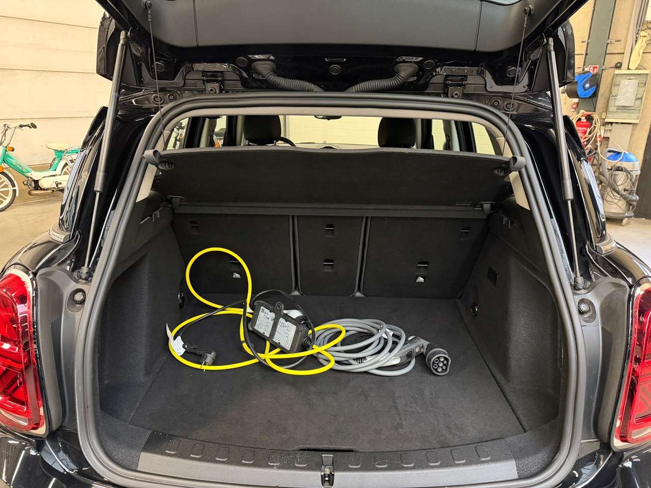 MINI Cooper SE Countryman Mini Countryman 1.5A PHEV Cooper SE ALL4 — foto 6 van 15