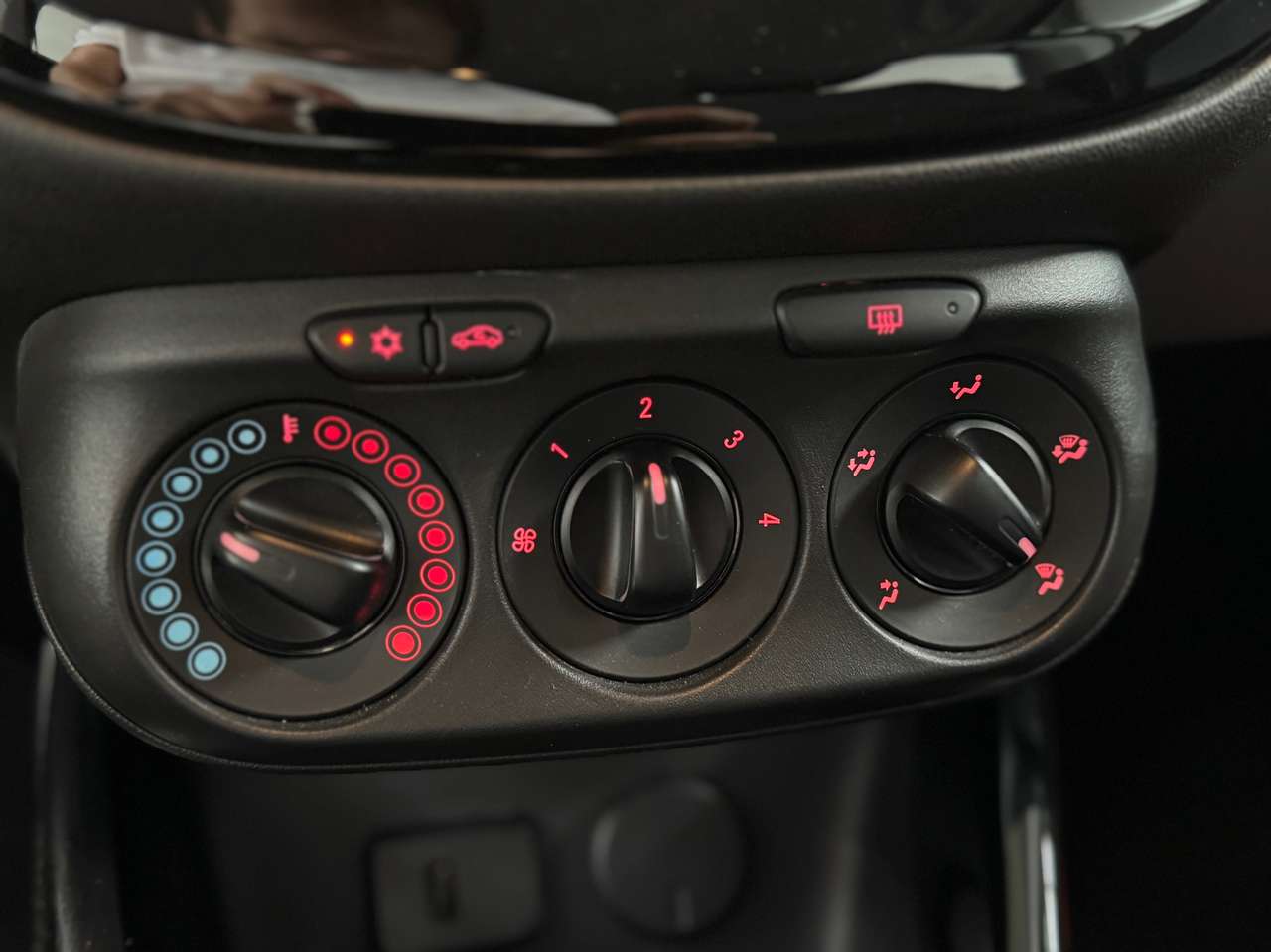 Opel Corsa 1.2i Enjoy met 12 maanden garantie! — foto 12 van 14