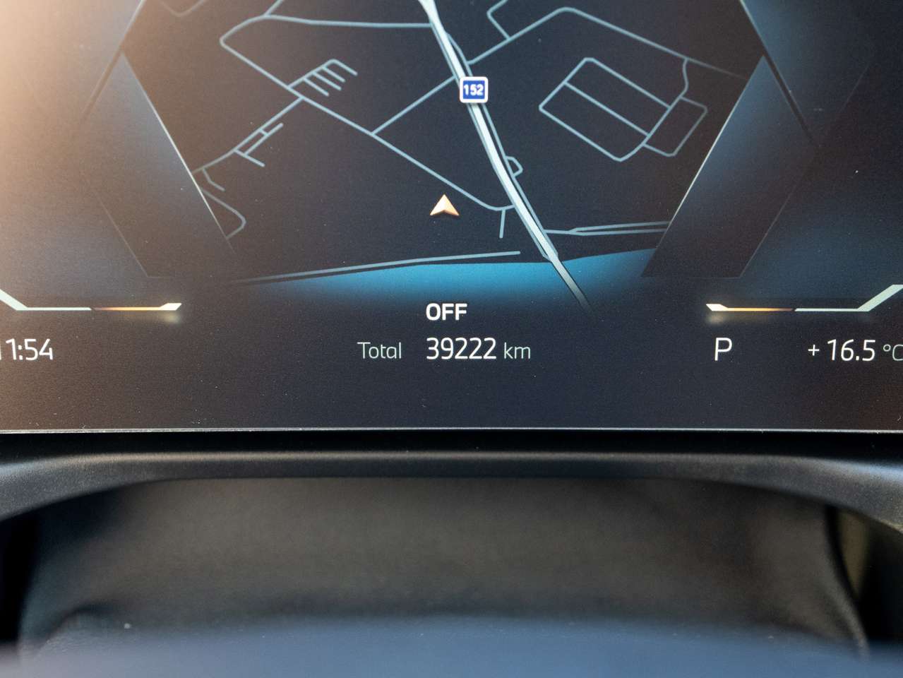 BMW 330 Touring 330e PHEV M-Sport Pro/Full PPF/Panorama/Head-up/360 Camera/Laser koplampen/Tanzanit individual/Zetelverwarming — foto 20 van 25