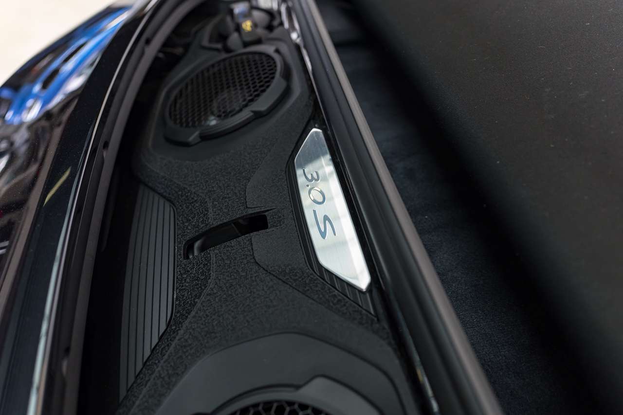 Porsche 992 911 TARGA 4S CABRIO|AWD|KEYLESS|BOSE-SOUND-SYSTEM|AMBIENT-LIGHT|HEATED-SEATS|ACC|LA|GARANTIE| — foto 6 van 25
