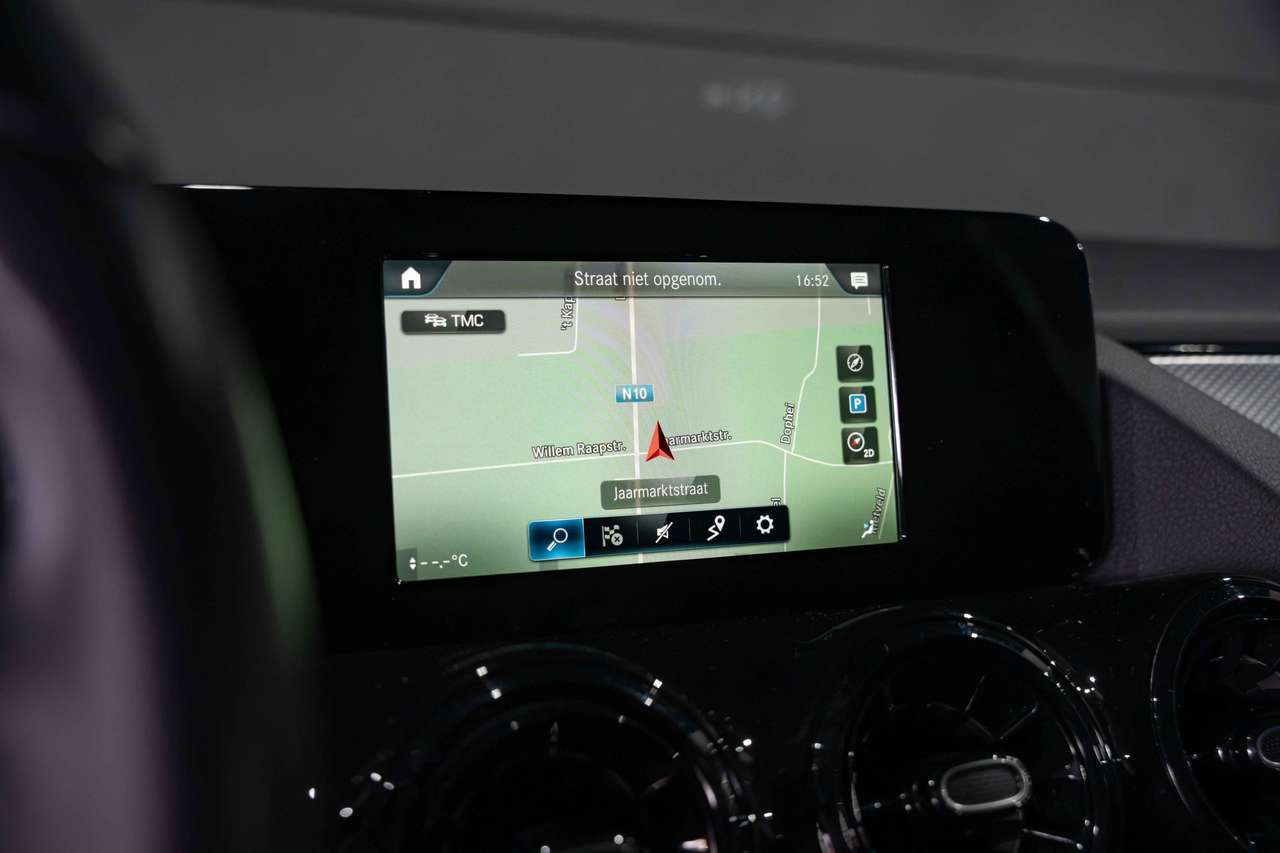 Mercedes-Benz GLA 180 GLA 180 d Business Solution Essential — foto 25 van 25