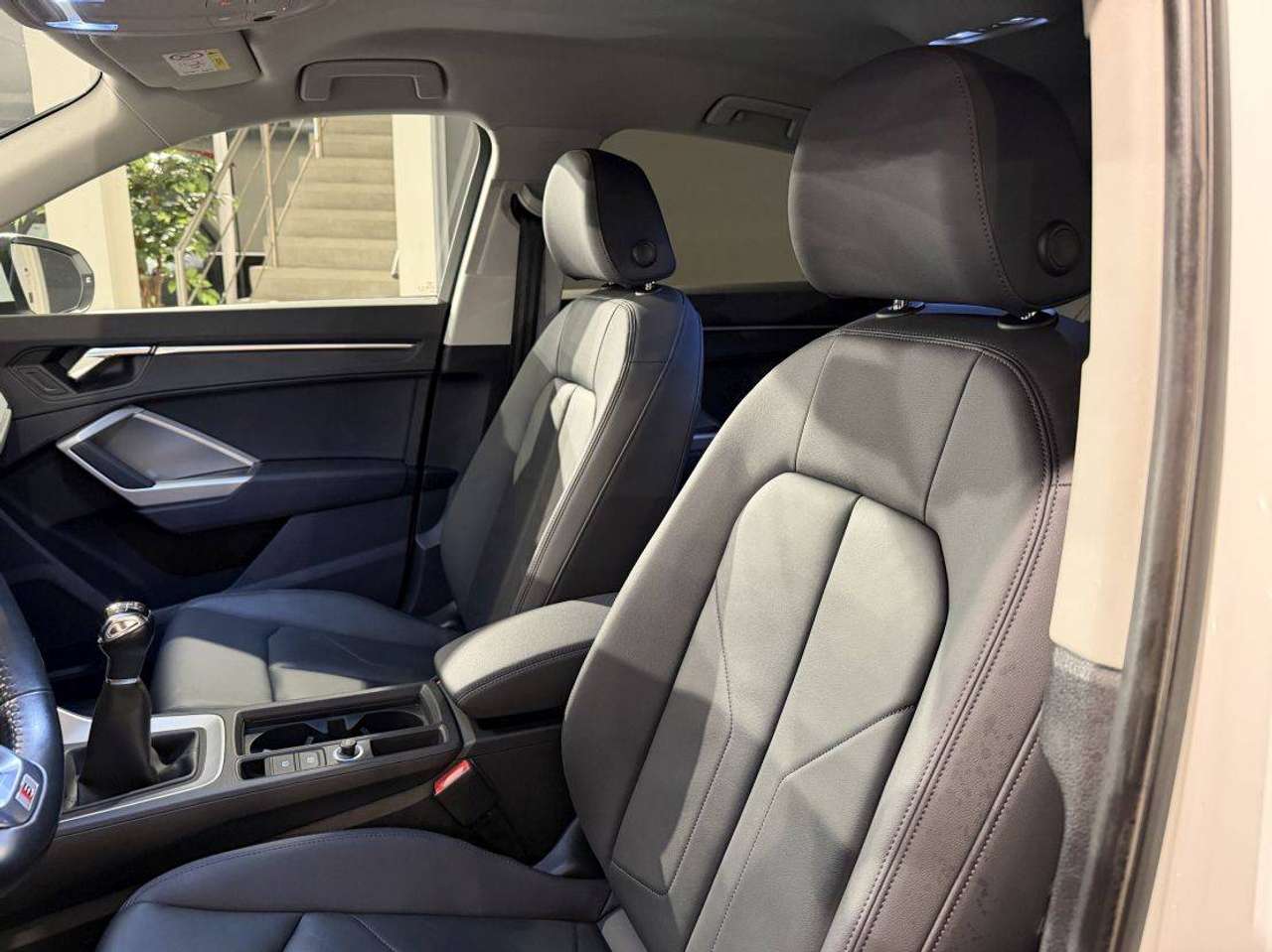 Audi Q3 SPORTBACK 150PK * LEDER * ELECTRISCHE ZETELS * CAR PLAY * LED * KEY LESS * BLACK PACK * NAVI * ZETEL VERWARMING * CLIMA * — foto 7 van 20