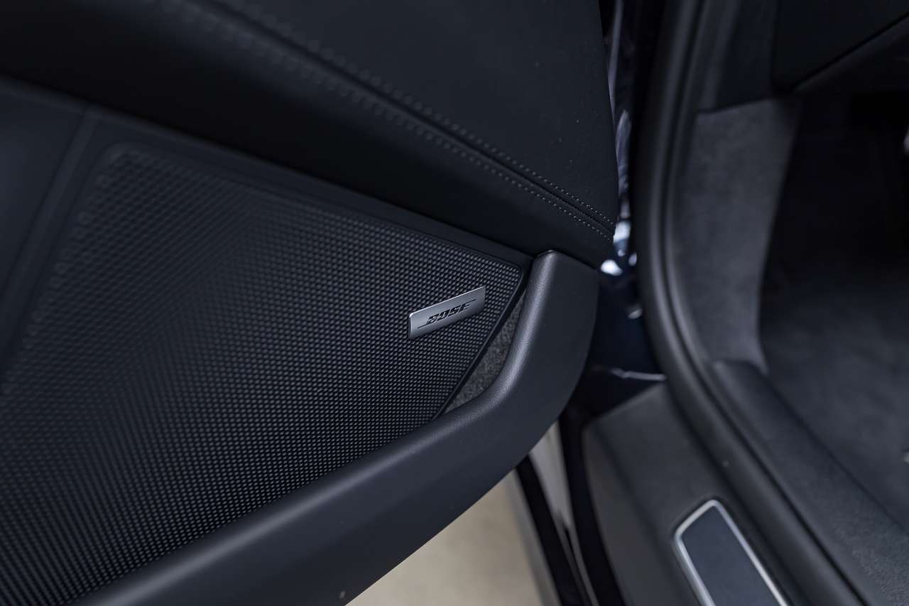 Porsche 992 911 TARGA 4S CABRIO|AWD|KEYLESS|BOSE-SOUND-SYSTEM|AMBIENT-LIGHT|HEATED-SEATS|ACC|LA|GARANTIE| — foto 17 van 25