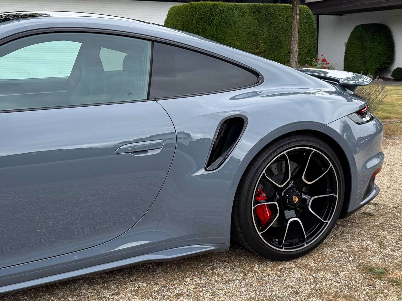 Porsche 911 992 TURBO / Arctic Grey / Burmester / 360 / Sunroof / Matrix / 14-Way  / — foto 11 van 17