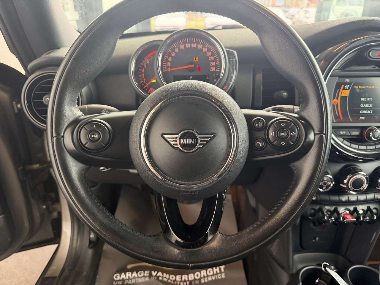 MINI One BENZINE AUTOMAAT SLECHTS 44000KM!!!! — foto 14 van 18