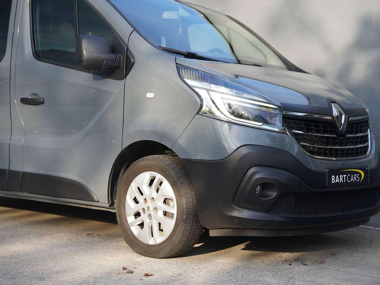 Renault Trafic 2.0 dCi 29 6 plaatsen lichte vracht — foto 4 van 25