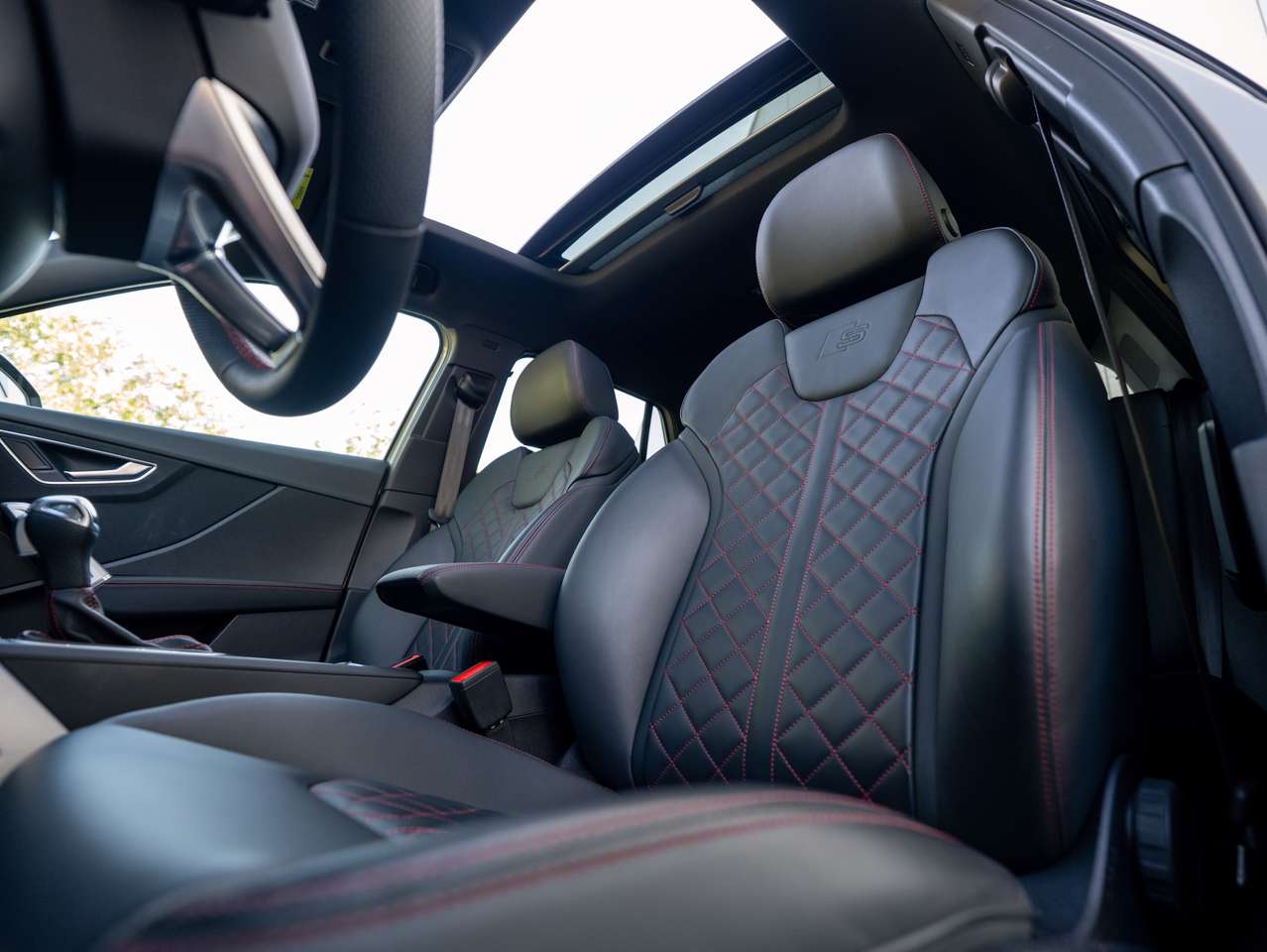 Audi SQ2 SQ2 - PANO/CAMERA/KEYLESS/MATRIX LED/APPLE CARPLAY/ACC/ZETELVERWARMING/ELEKTRISCHE KOFFER/GARANTIE 09.2029 — foto 13 van 21