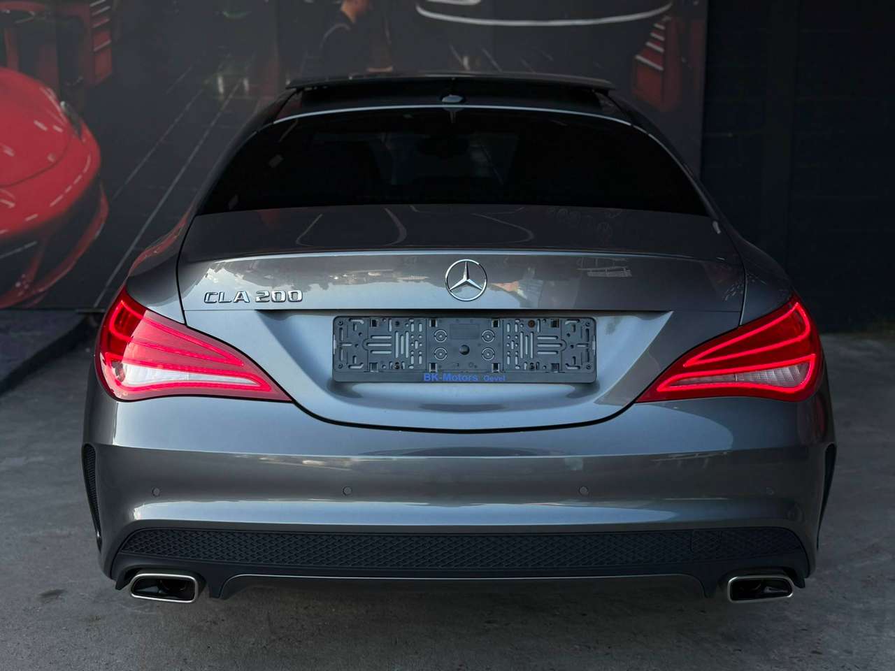 Mercedes-Benz CLA 200 Night Pack AMG LINE — foto 4 van 19