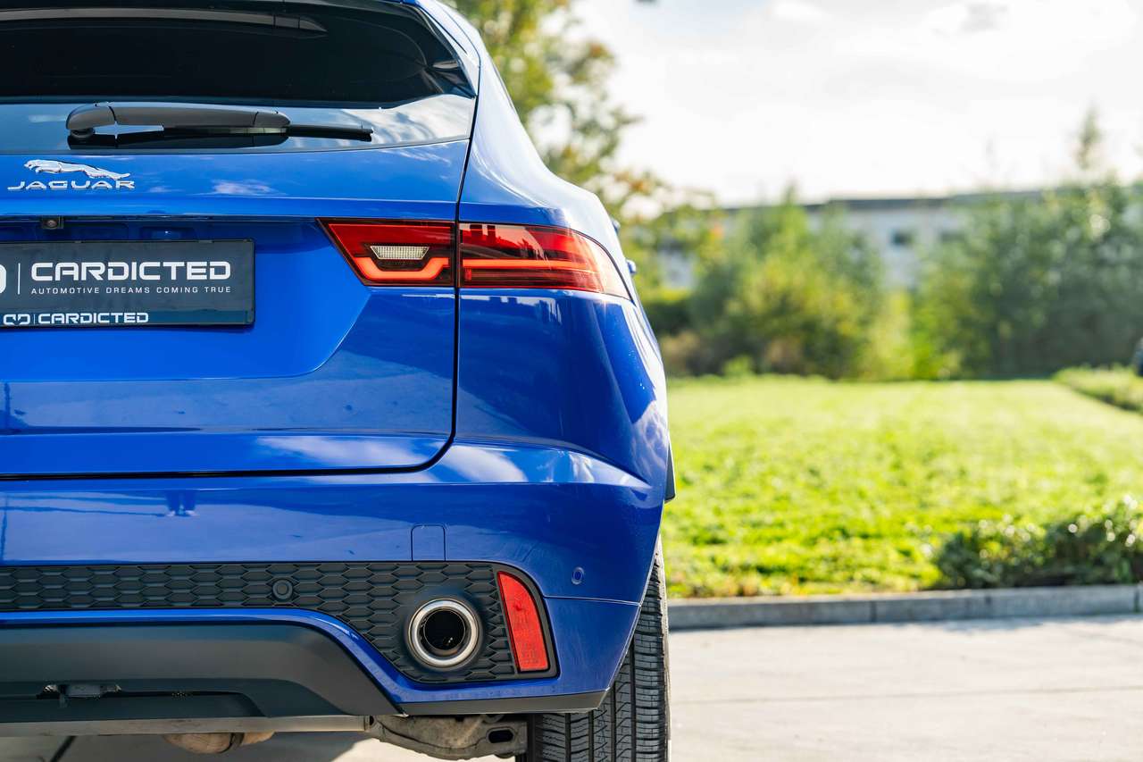 Jaguar E-Pace (2019) — foto 14
