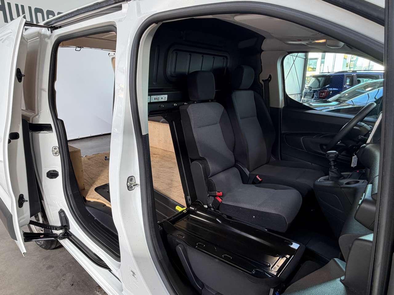 Citroen Berlingo 1.2 PureTech M Light Control S/S — foto 7 van 18
