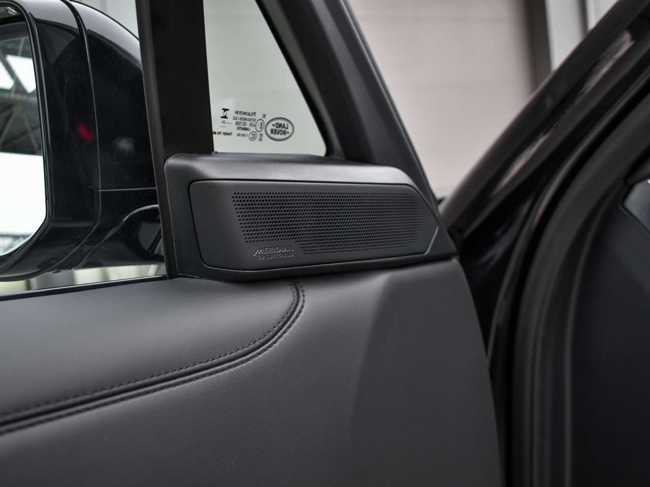 Land Rover Range Rover HSE P550e PHEV - NIEUW - DIRECT BESCHIKBAAR — foto 21 van 25