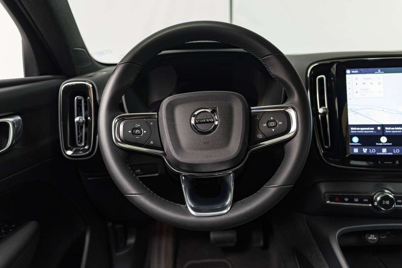 Volvo C40 C40 69 kWh RECHARGE CORE|GARANTIE|ZETELVERW.|HIGH PERF. AUDIO|BLUETOOTH|ACC|LA|CAMERA| — foto 17 van 25