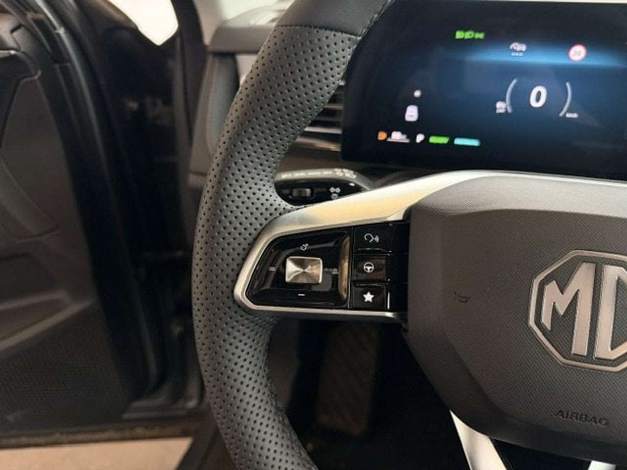 MG HS HYBRID BENZINE AUTOMAAT NIEUW 7J WAARBORG — foto 19 van 23