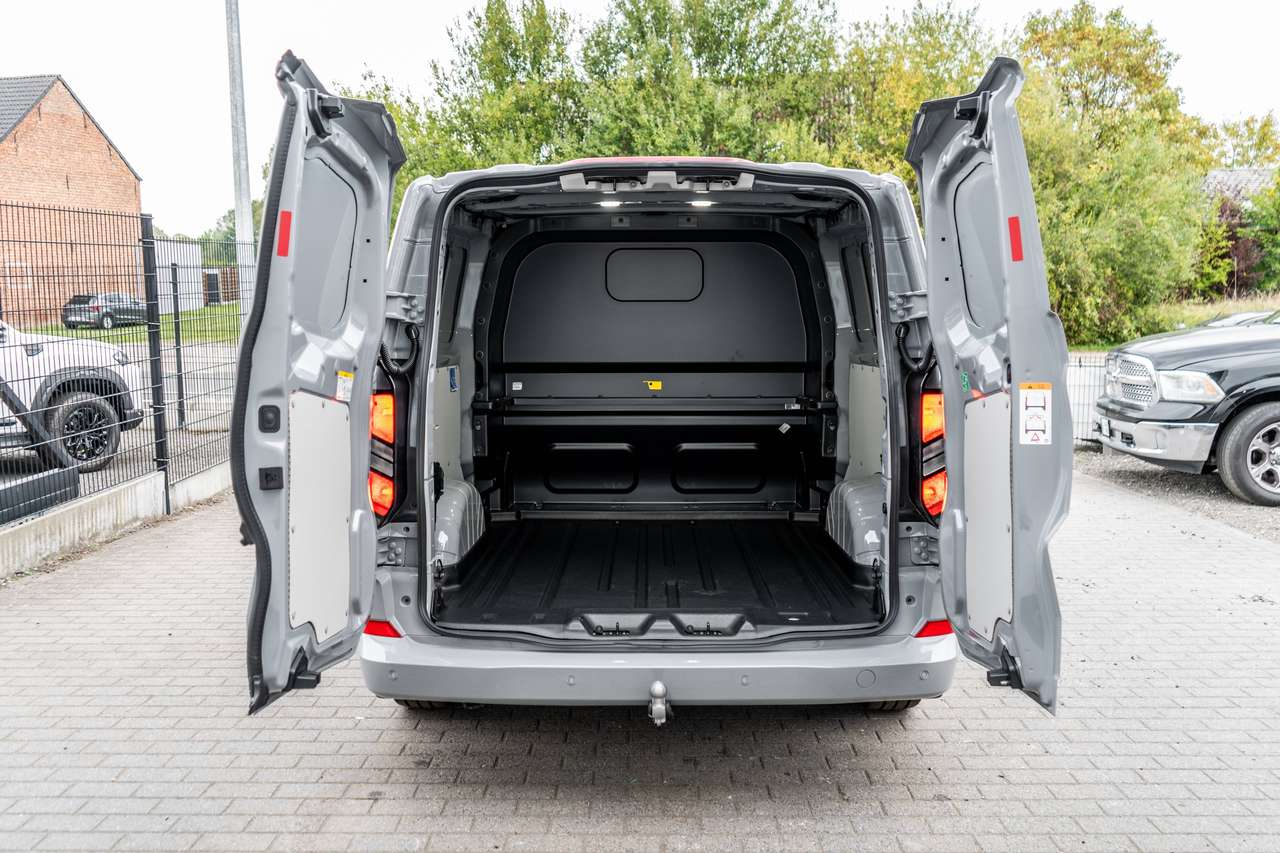 Ford Transit Custom 2.5 PHEV Limited DC L2 5pl.- Trekhaak / 360° Camera - 42.800ex — foto 6 van 16