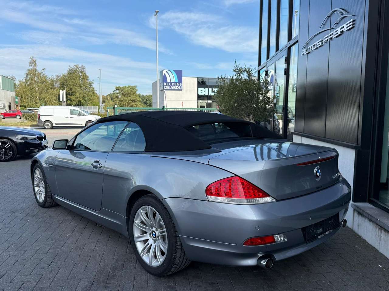 BMW 645 Ci Cabriolet 6 Speed Manuel 53000km 1 owner New !! — foto 6 van 21
