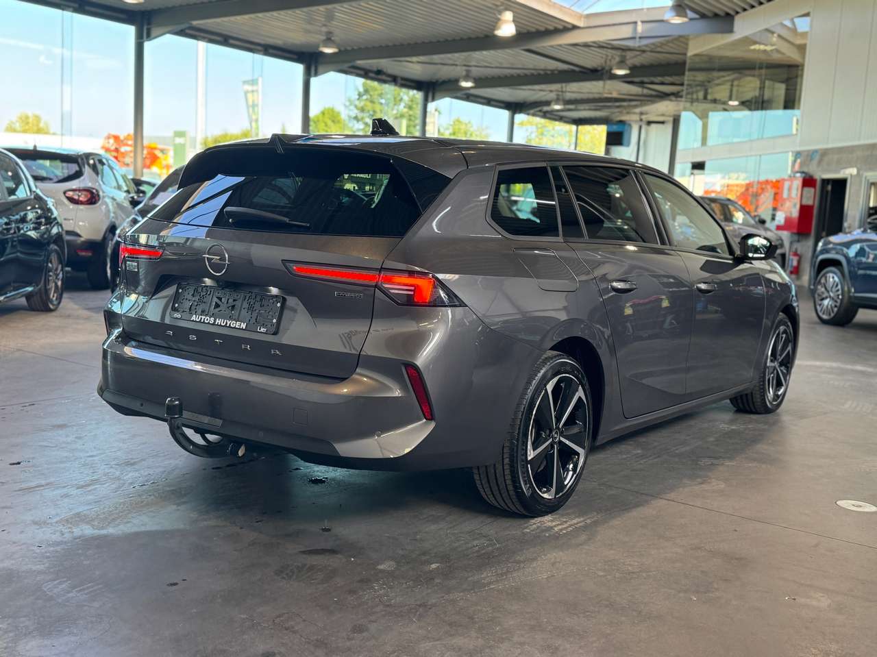 Opel Astra Sports Tourer PHEV 1.6 Turbo Edition S/S — foto 3 van 16