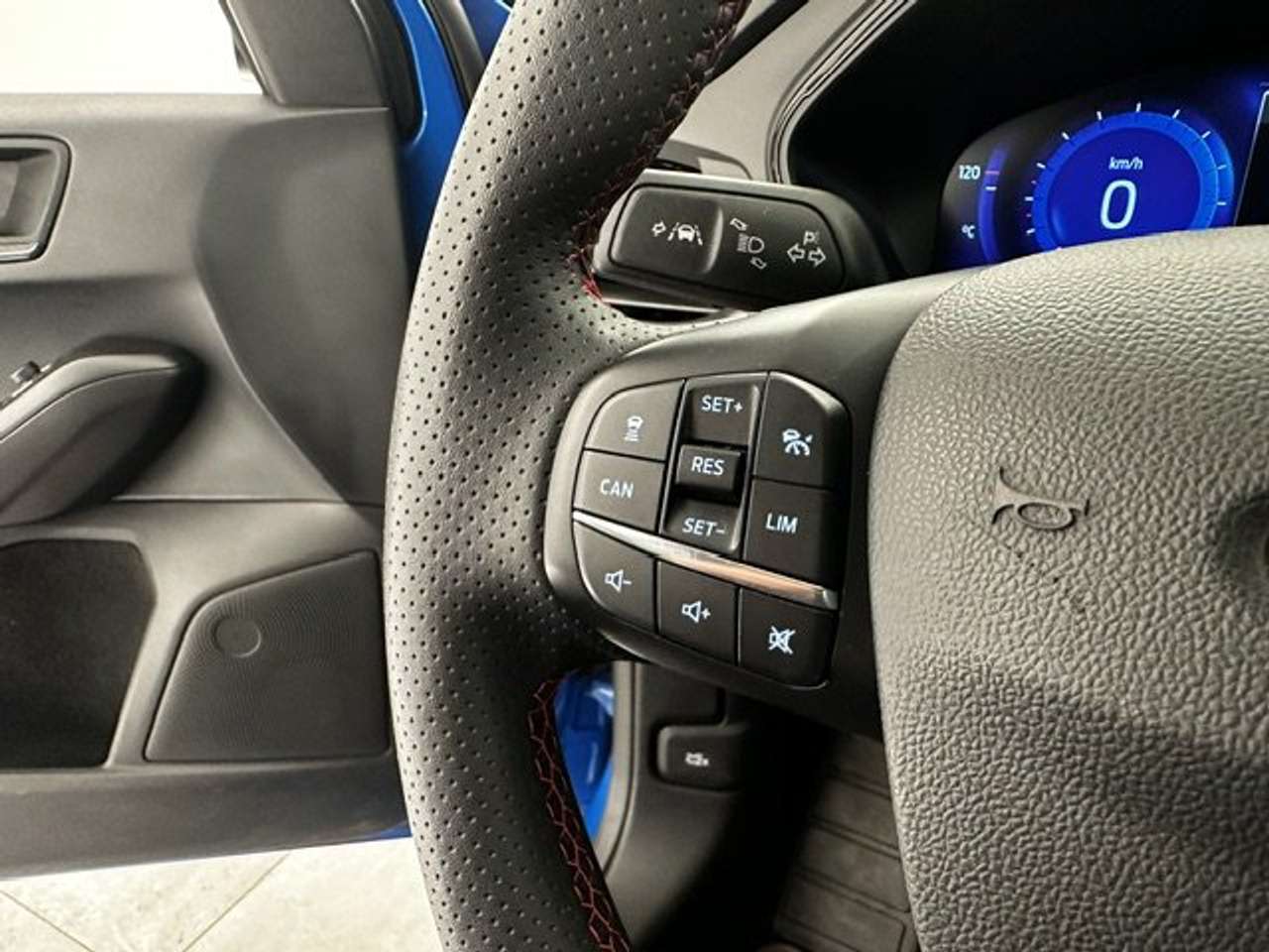 Ford Focus ST-LINE X 155PK BENZINE+OPEN DAK-SLECHTS 28000KM!!! — foto 14 van 17