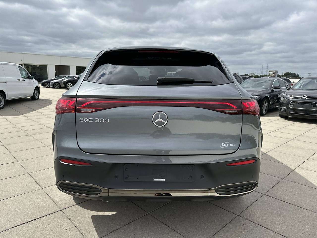 Mercedes-Benz EQE SUV EQE 90.6 kWh 300 AMG Line AMG Line — foto 6 van 18