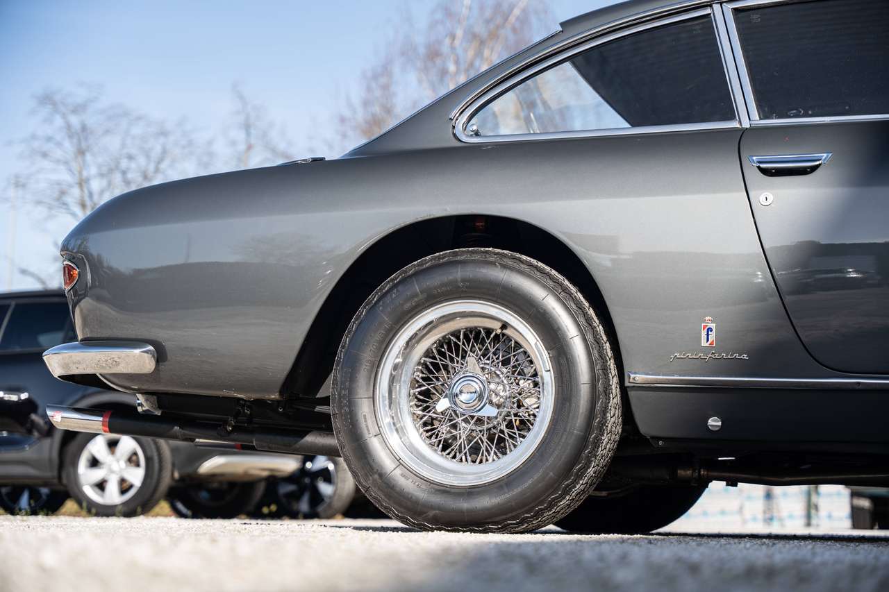 Ferrari 330 GT 2+2 - One of the best available - Extensive history - Mechanically restored — foto 25 van 25