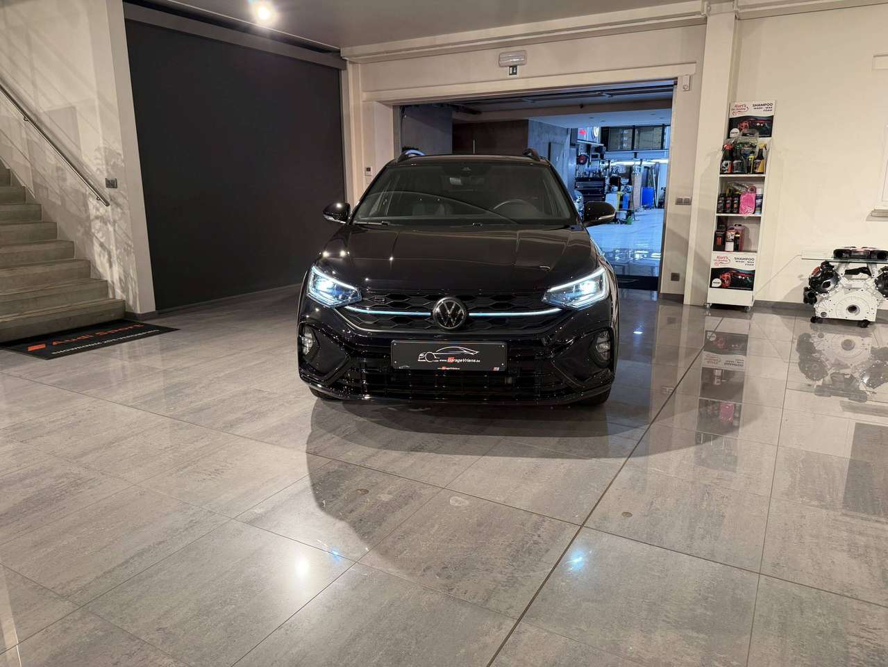 Volkswagen Taigo 3x R-LINE  * ALCANTARA * ZETEL VERWARMING * BLACK PACK * IQ LED * CAR PLAY * 18" ALU VELGEN * NAVI * CAMERA * — foto 17 van 17