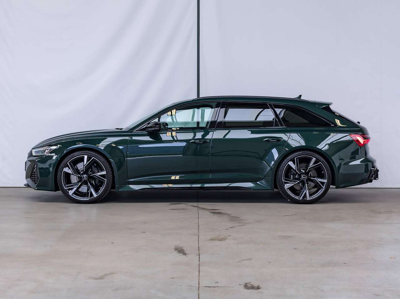 Audi RS6 GARANTIE|CARBON|ALCANTARA|KEYLESS|ZETELVERW.|SFEERVERL.|HEAD-UP|LUCHTVERING|ACC|LA| — foto 3 van 25