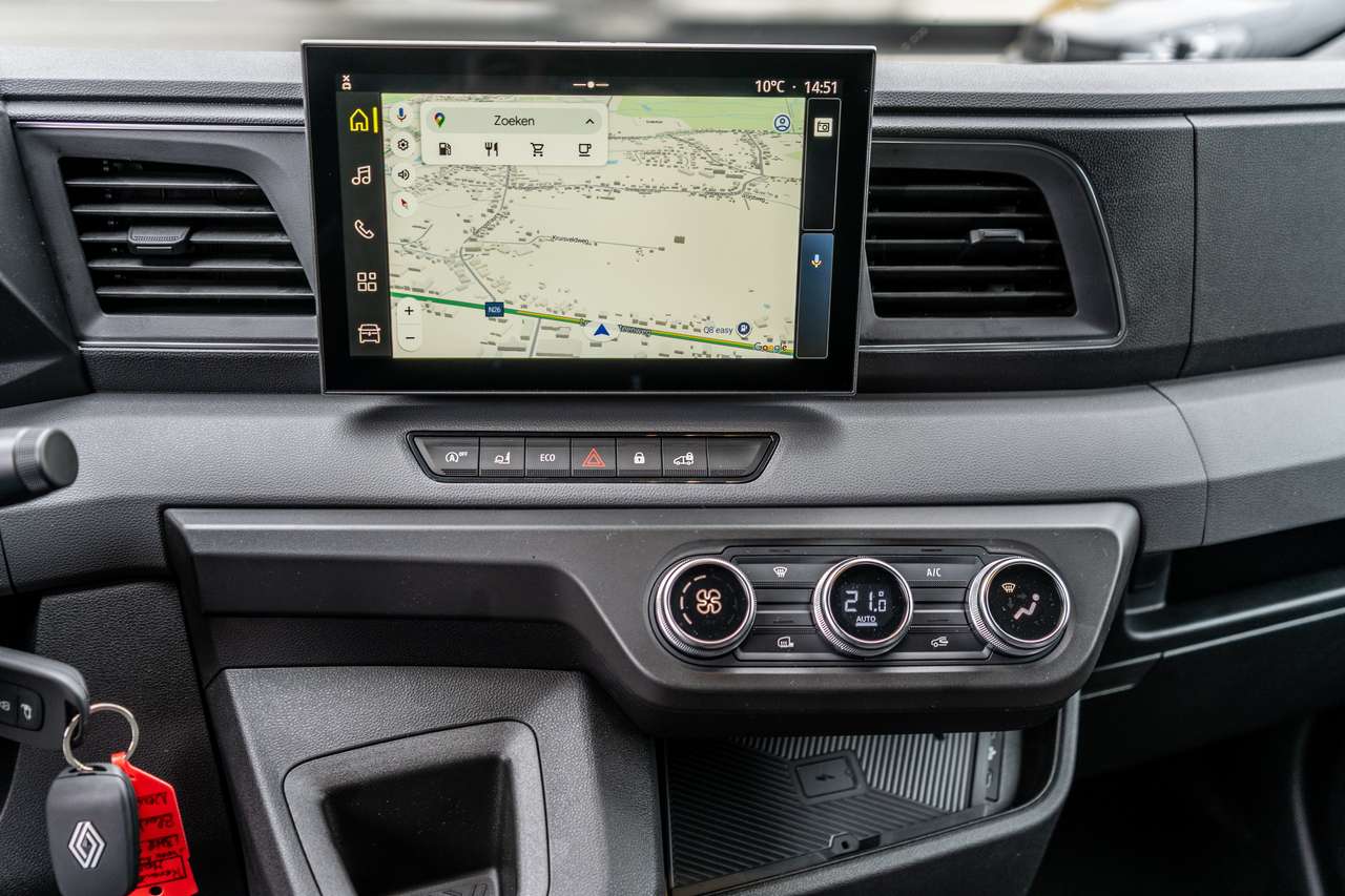 Renault Master 2.0dCi L3H2 - Automaat - Navigatie - 35.500excl — foto 12 van 18